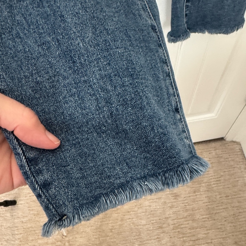 Vervet Mid Rise Crop Straight Jeans 28 - Picture 4 of 13